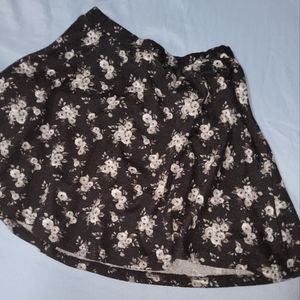 Black skirt with flowers small